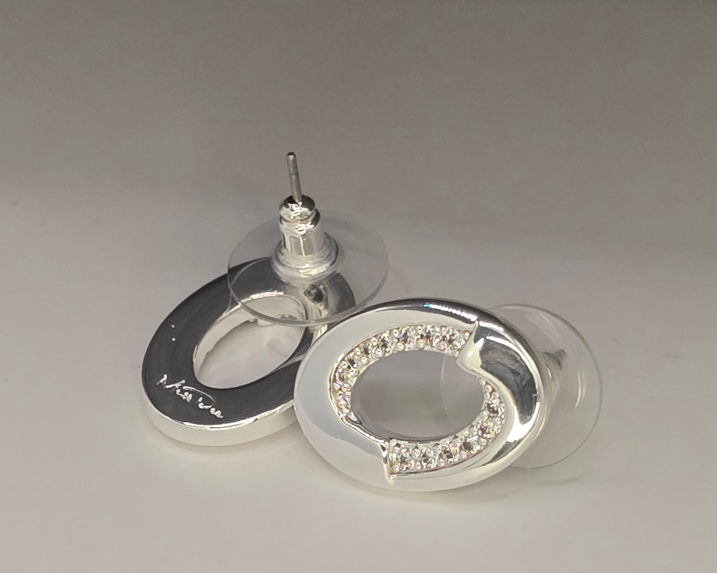SILVER EARRINGS*