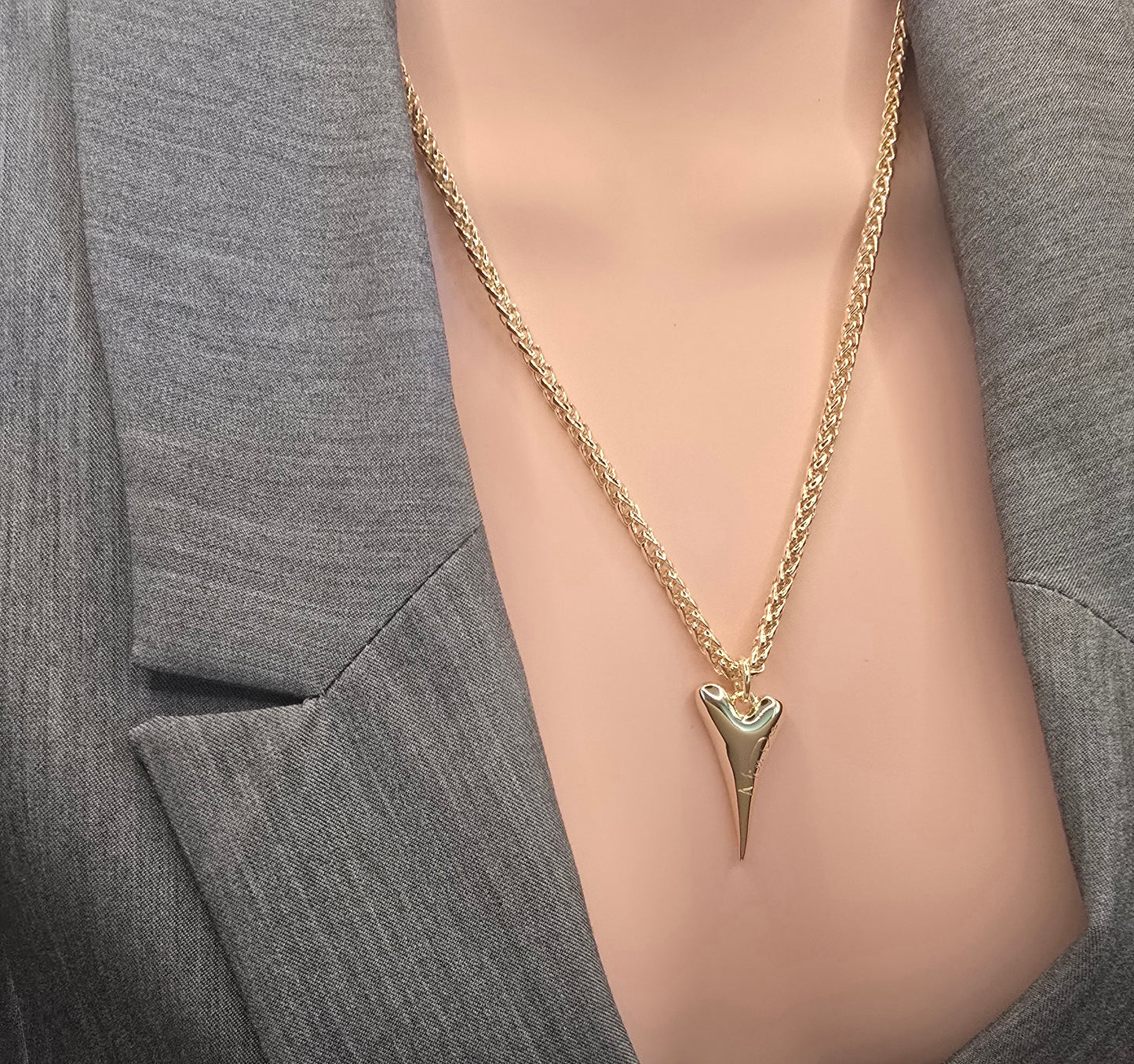 YELLOW GOLD SOLID HEART NECKLACE*