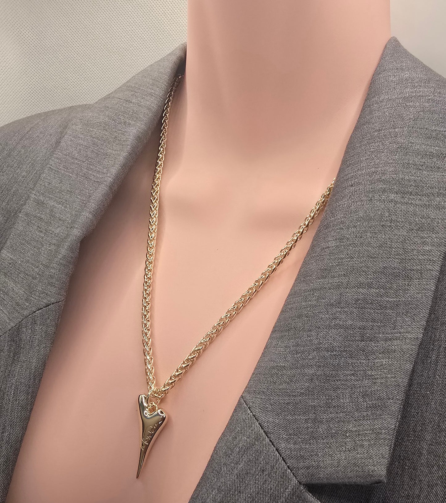 YELLOW GOLD SOLID HEART NECKLACE*