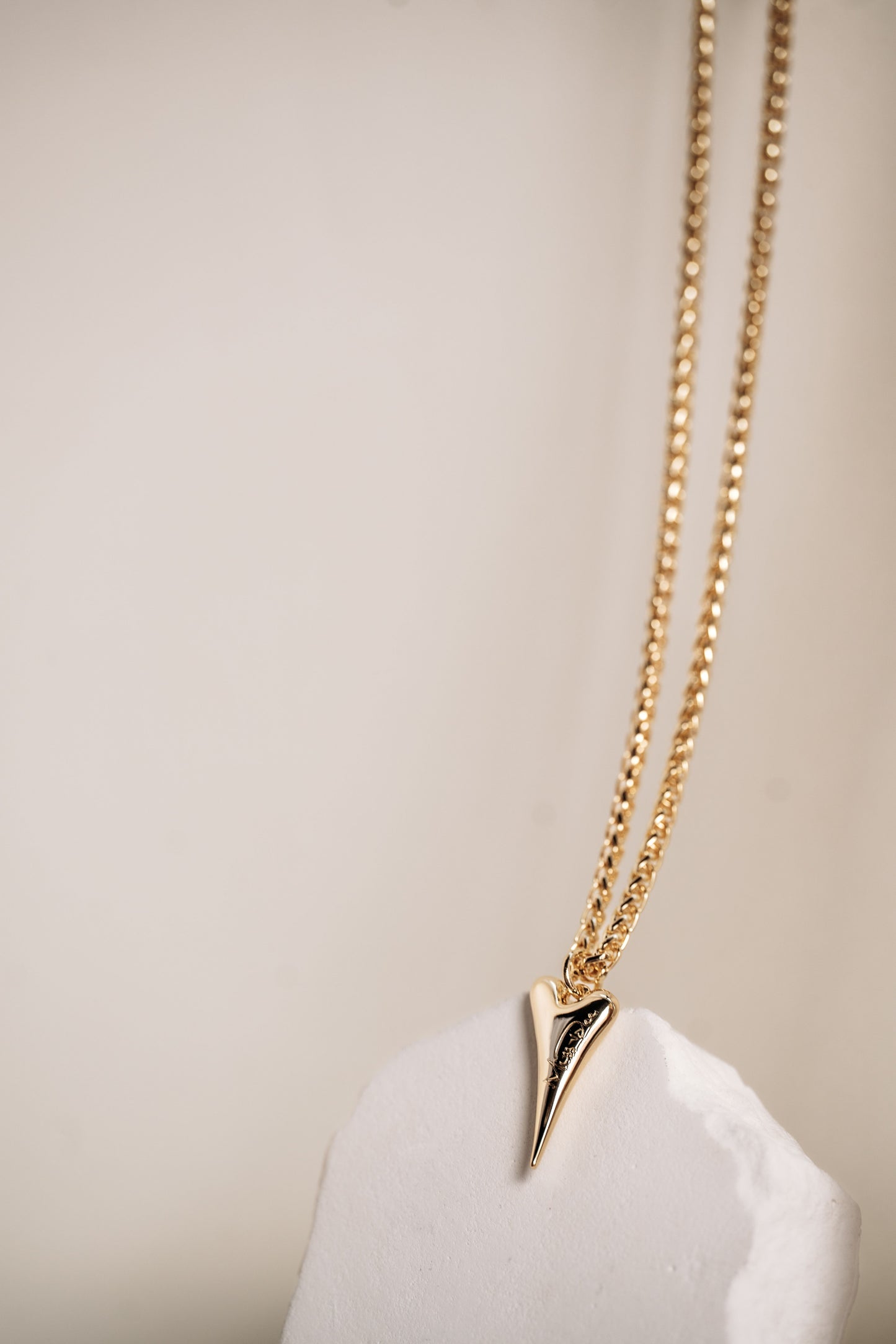 YELLOW GOLD SOLID HEART NECKLACE*