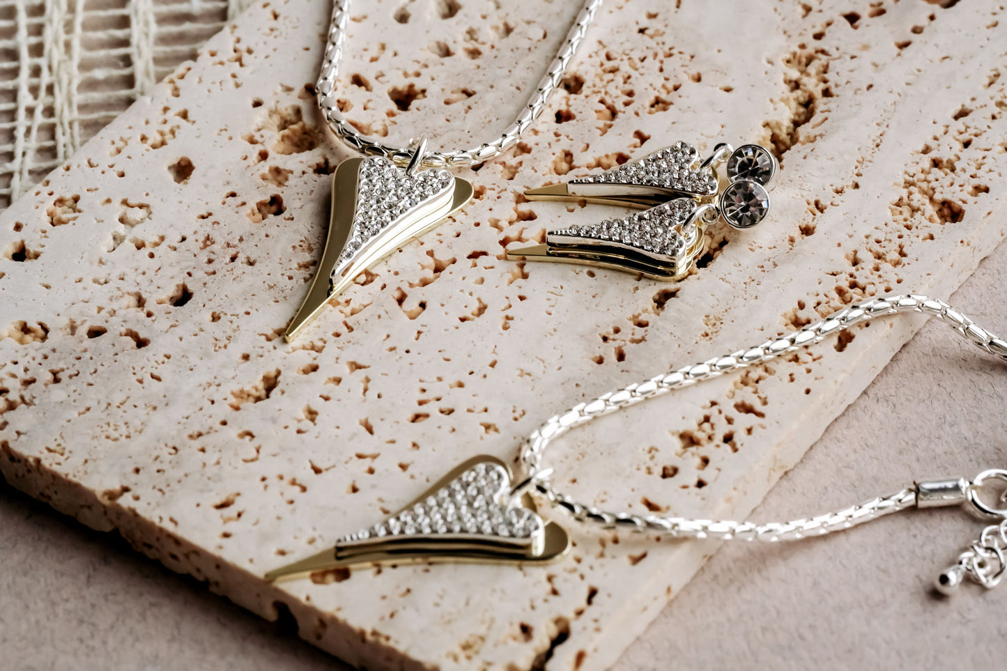 NEW!!!! YELLOW/SILVER GOLD NECKLACE *