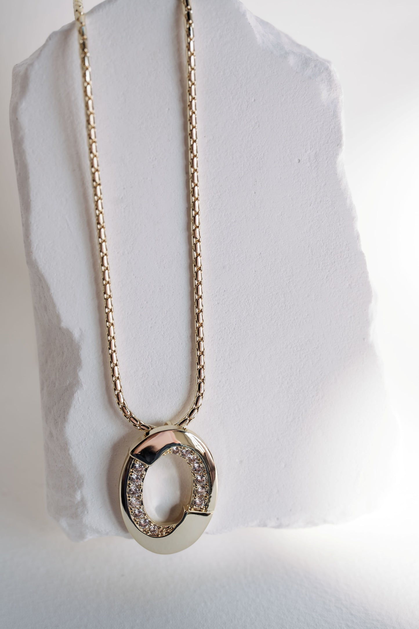 YELLOW GOLD NECKLACE*