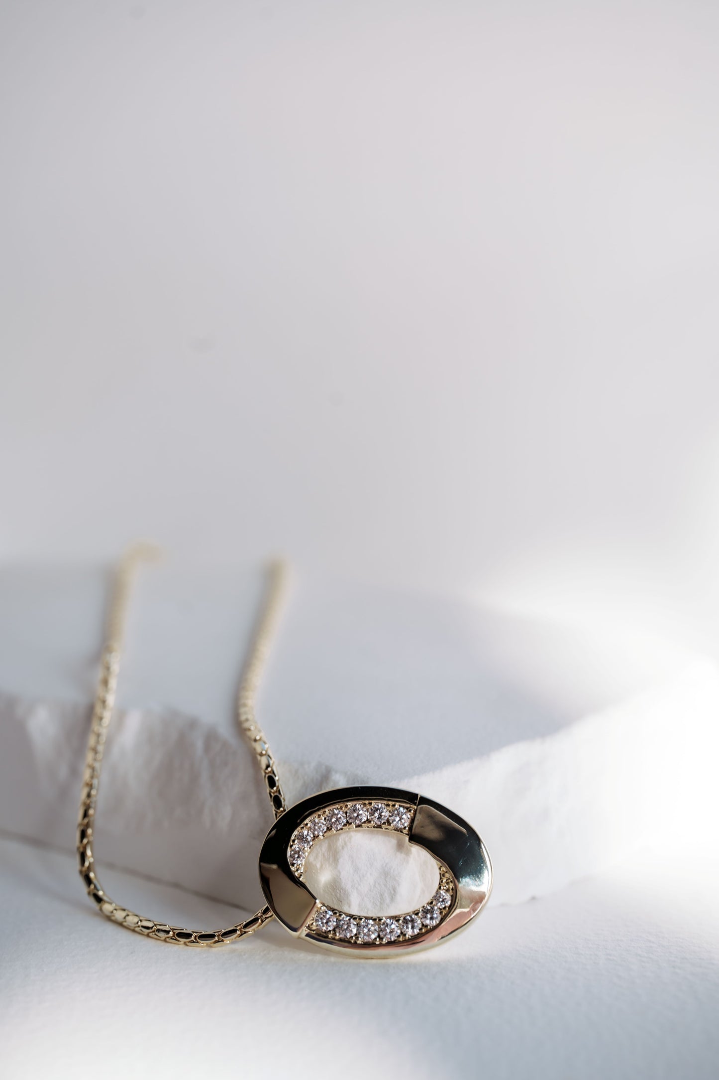 YELLOW GOLD NECKLACE*