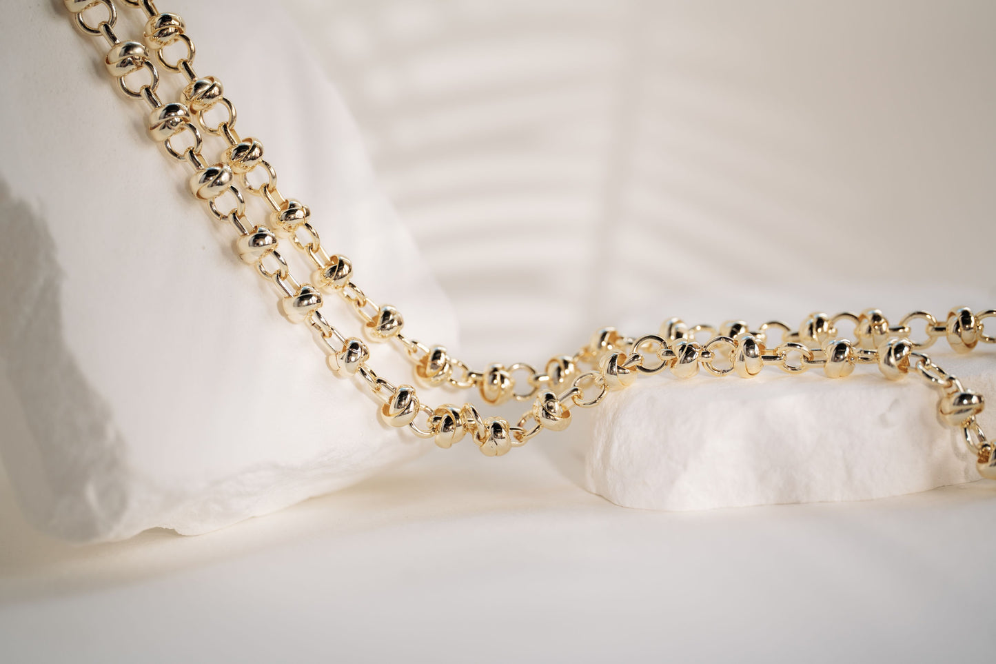 NEW!!! Necklace Yellow Gold Knot 70cm chain with Diamante Heart