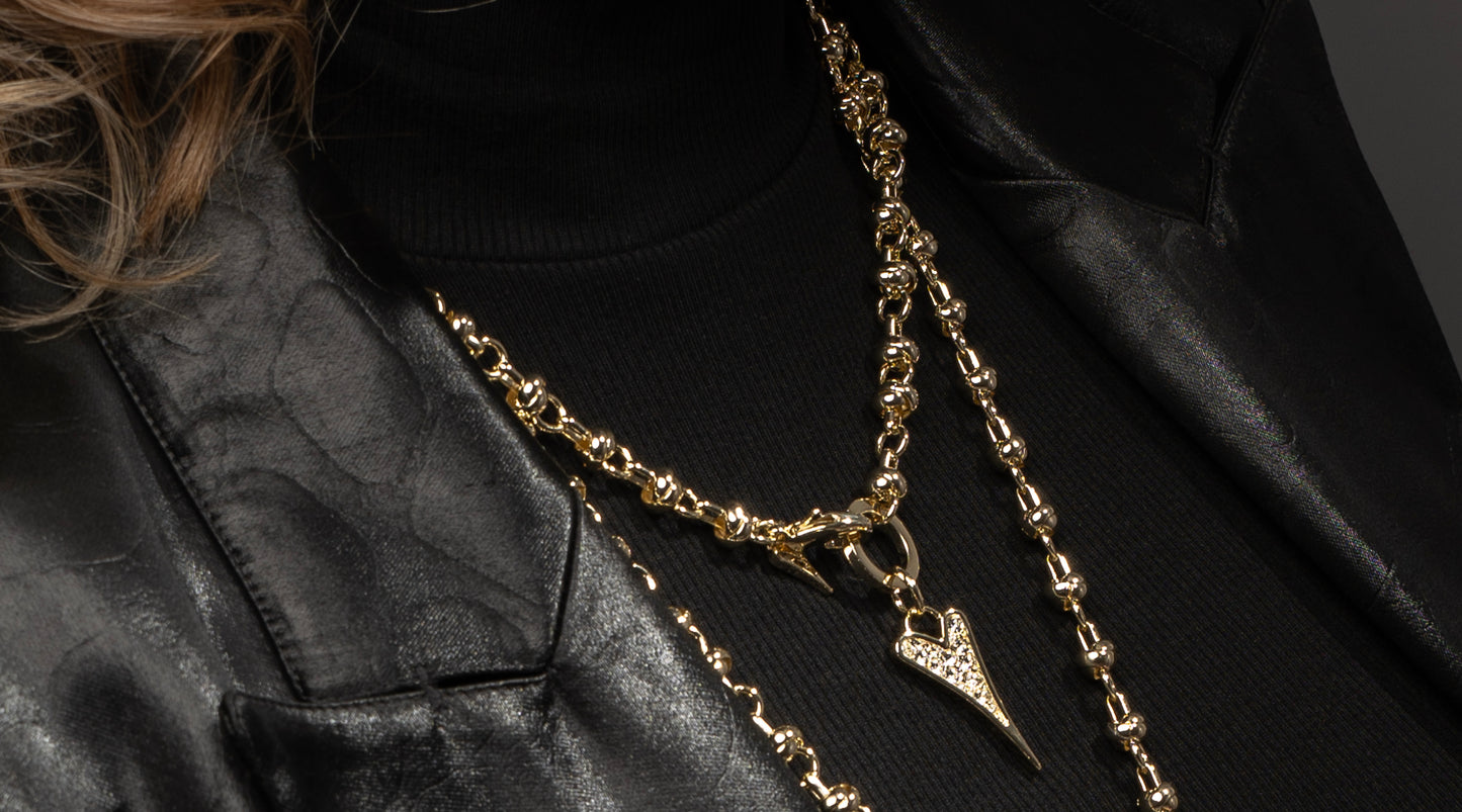 NEW!!! Necklace Yellow Gold Knot chain with Diamante Heart