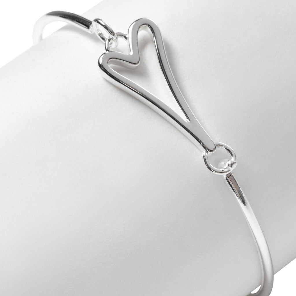 Bracelet silver cuff with hollow heart clasp