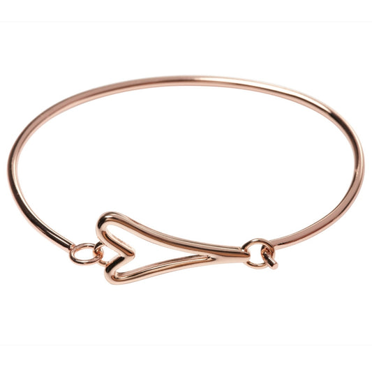 Bracelet rosegold cuff with hollow heart clasp